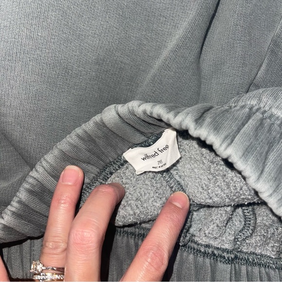 Wilfred Free Fleece Pant - Picture 5 of 5